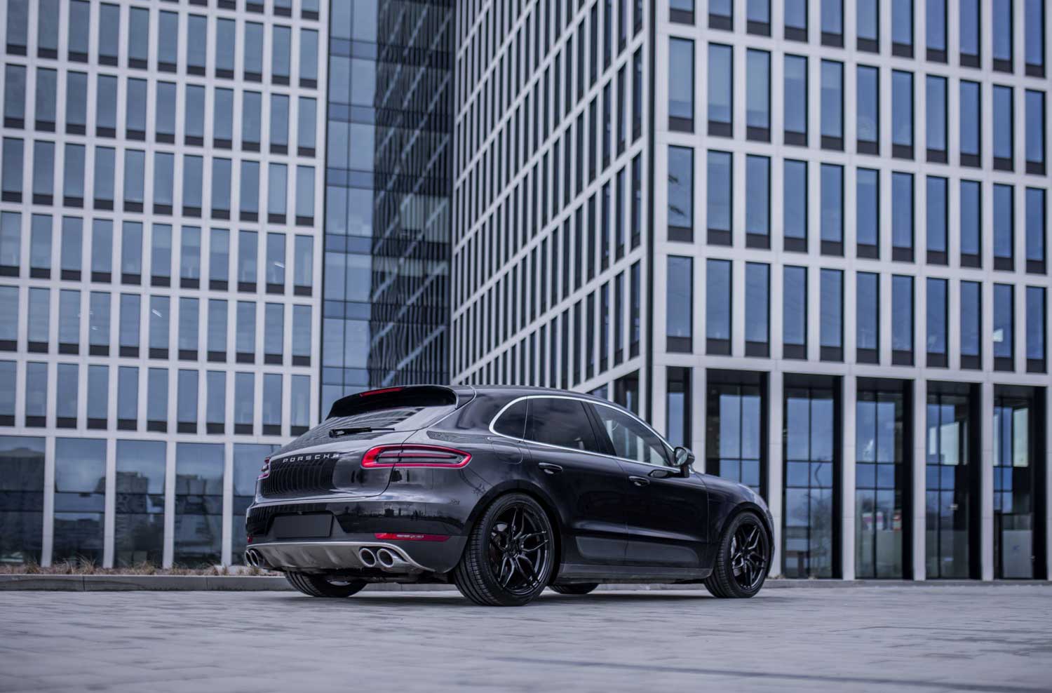Gallery CONCAVER CVR3 Concaver_CVR3_Porsche_Macan.jpg